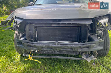 Внедорожник / Кроссовер Audi Q3 2021 в 
