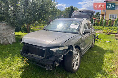 Внедорожник / Кроссовер Audi Q3 2021 в 