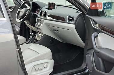 Внедорожник / Кроссовер Audi Q3 2015 в 