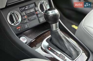 Внедорожник / Кроссовер Audi Q3 2015 в 