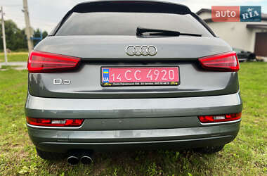 Внедорожник / Кроссовер Audi Q3 2016 в 