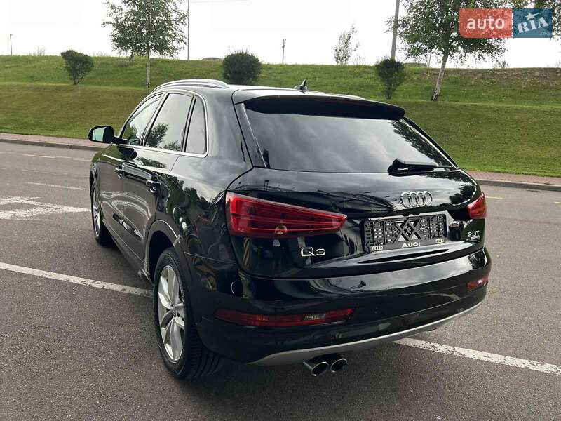 Внедорожник / Кроссовер Audi Q3 2016 в Киеве