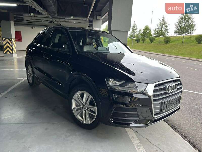 Внедорожник / Кроссовер Audi Q3 2016 в Киеве