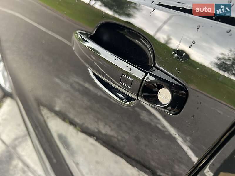 Внедорожник / Кроссовер Audi Q3 2016 в Киеве