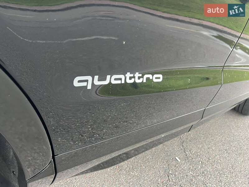 Внедорожник / Кроссовер Audi Q3 2016 в Киеве