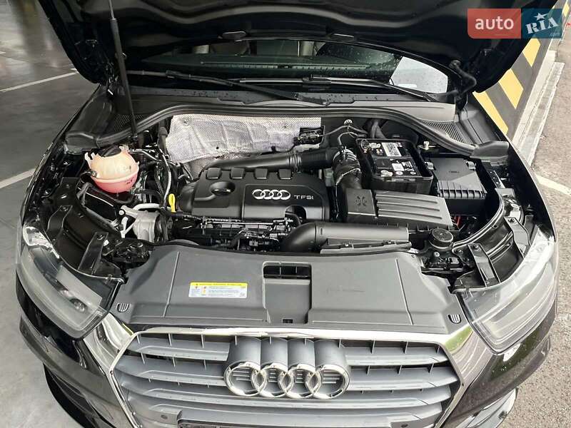 Внедорожник / Кроссовер Audi Q3 2016 в Киеве