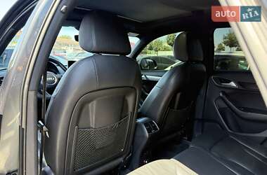 Внедорожник / Кроссовер Audi Q3 2017 в 