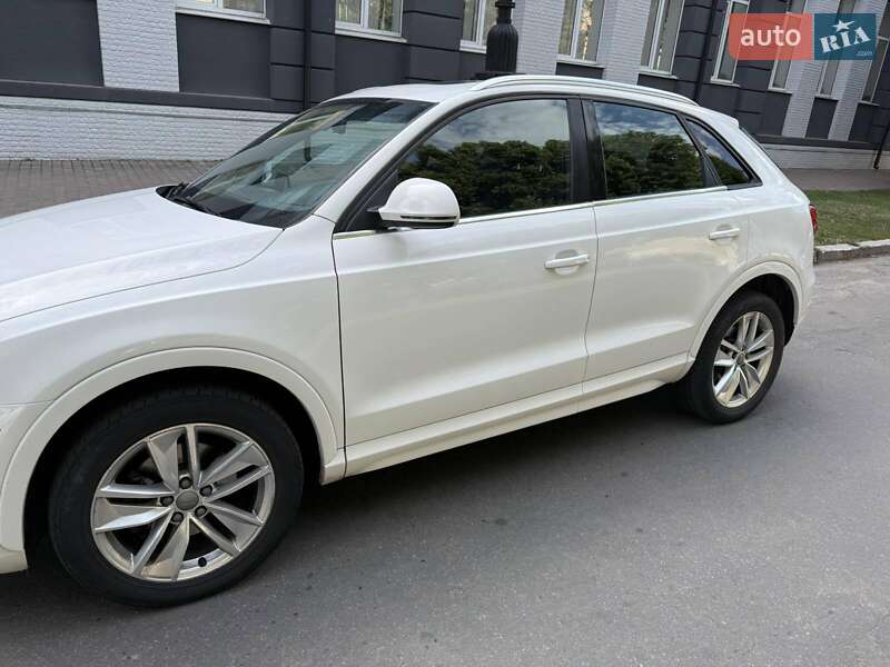Внедорожник / Кроссовер Audi Q3 2017 в Лубнах