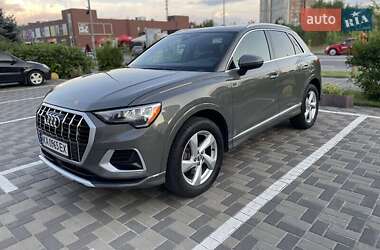 Внедорожник / Кроссовер Audi Q3 2019 в Львове
