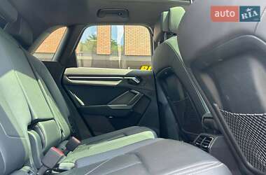 Внедорожник / Кроссовер Audi Q3 2020 в 