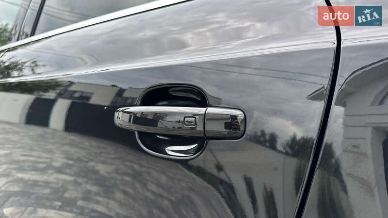 Внедорожник / Кроссовер Audi Q3 2012 в Ивано-Франковске