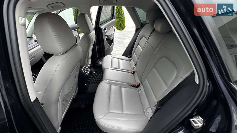 Внедорожник / Кроссовер Audi Q3 2012 в Ивано-Франковске