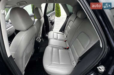 Внедорожник / Кроссовер Audi Q3 2012 в 
