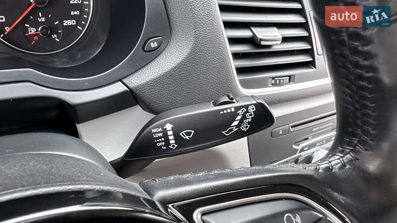 Внедорожник / Кроссовер Audi Q3 2012 в Ивано-Франковске