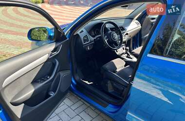Внедорожник / Кроссовер Audi Q3 2016 в 