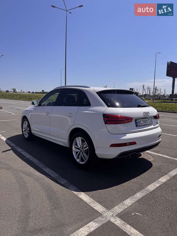 Внедорожник / Кроссовер Audi Q3 2017 в Львове
