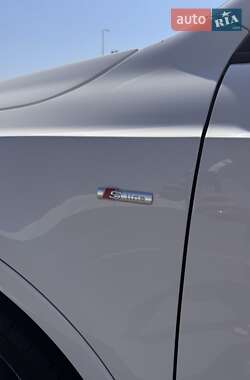 Внедорожник / Кроссовер Audi Q3 2017 в 