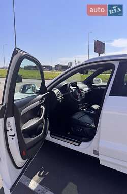 Внедорожник / Кроссовер Audi Q3 2017 в 