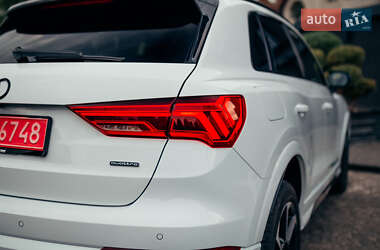 Внедорожник / Кроссовер Audi Q3 2022 в 