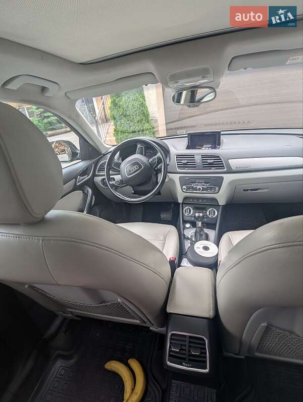 Внедорожник / Кроссовер Audi Q3 2012 в Конотопе