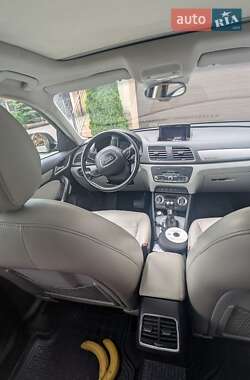Внедорожник / Кроссовер Audi Q3 2012 в 