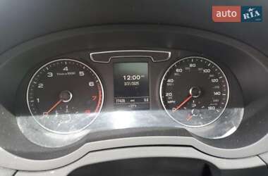 Внедорожник / Кроссовер Audi Q3 2015 в 