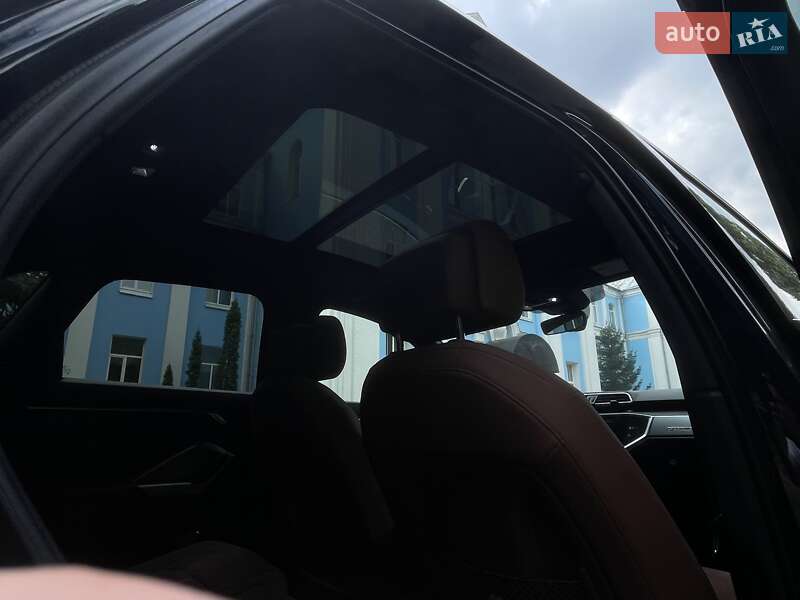 Внедорожник / Кроссовер Audi Q3 2019 в Киеве