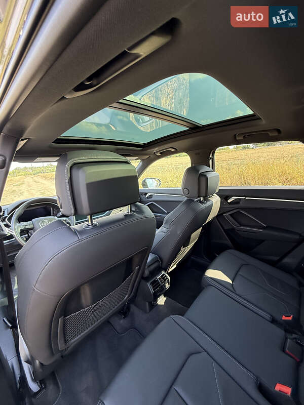 Внедорожник / Кроссовер Audi Q3 2023 в Днепре