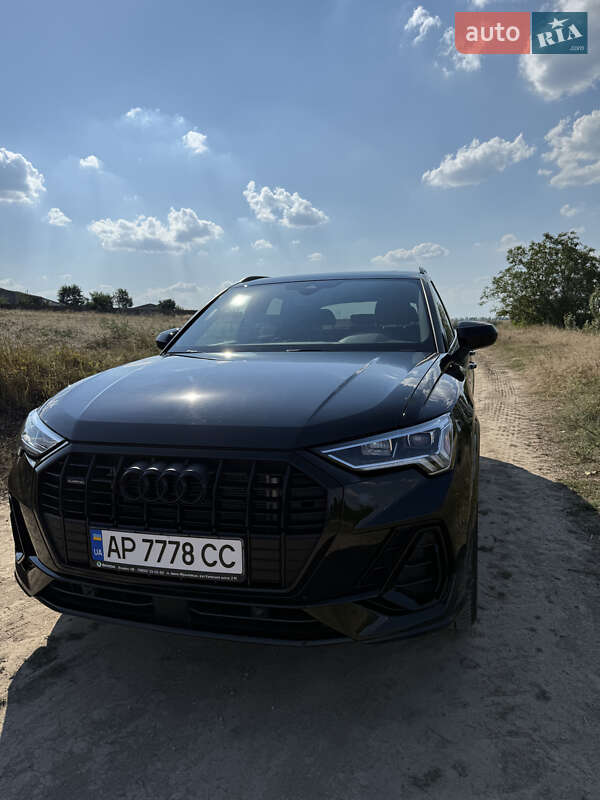Внедорожник / Кроссовер Audi Q3 2023 в Днепре