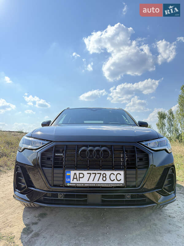 Позашляховик / Кросовер Audi Q3 2023 в Дніпрі