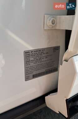 Внедорожник / Кроссовер Audi Q3 2021 в 