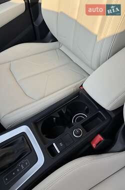 Внедорожник / Кроссовер Audi Q3 2021 в 