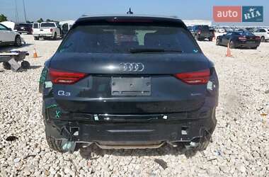 Внедорожник / Кроссовер Audi Q3 2024 в 