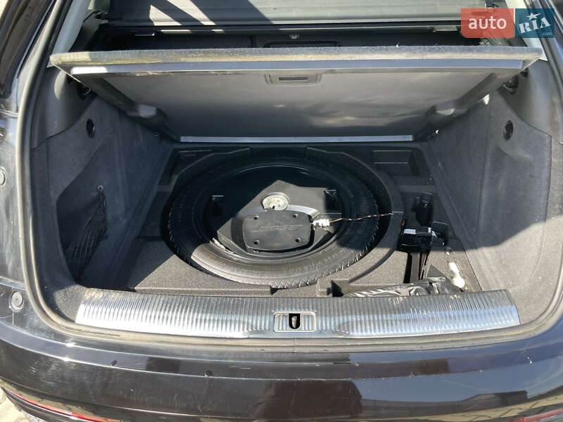 Внедорожник / Кроссовер Audi Q3 2015 в Ивано-Франковске