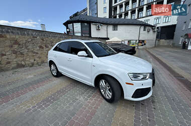 Внедорожник / Кроссовер Audi Q3 2017 в 