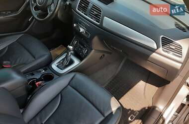 Внедорожник / Кроссовер Audi Q3 2016 в 