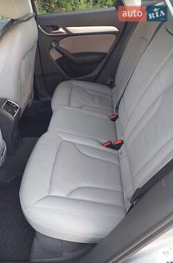 Внедорожник / Кроссовер Audi Q3 2016 в 