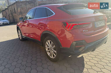 Внедорожник / Кроссовер Audi Q3 2020 в 