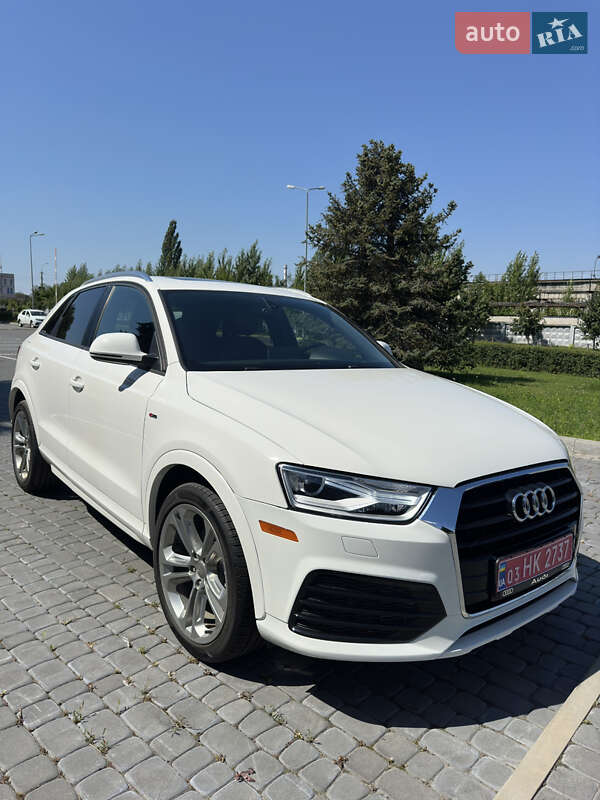 Внедорожник / Кроссовер Audi Q3 2018 в 