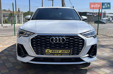 Внедорожник / Кроссовер Audi Q3 2020 в 