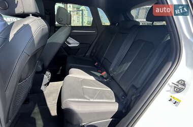 Внедорожник / Кроссовер Audi Q3 2020 в 