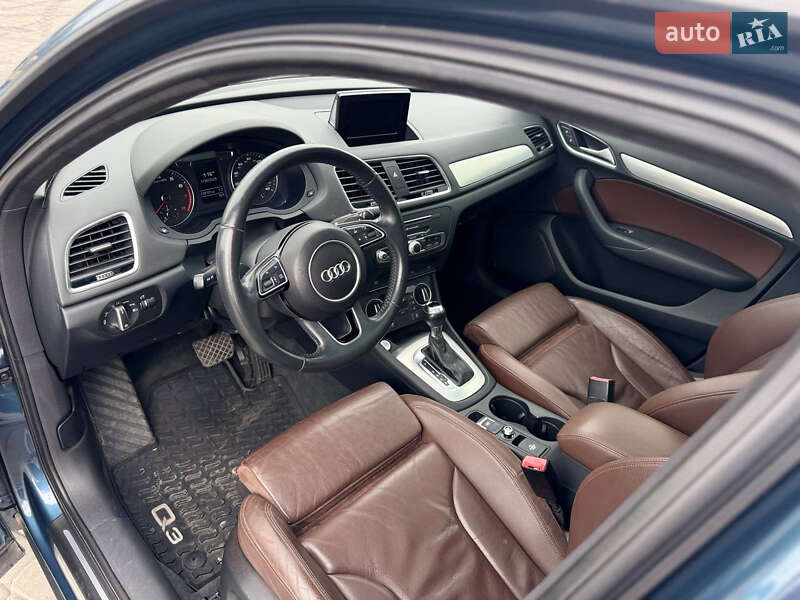 Позашляховик / Кросовер Audi Q3 2018 в Новомосковську