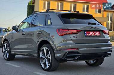 Внедорожник / Кроссовер Audi Q3 2020 в 