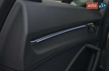Внедорожник / Кроссовер Audi Q3 2020 в 