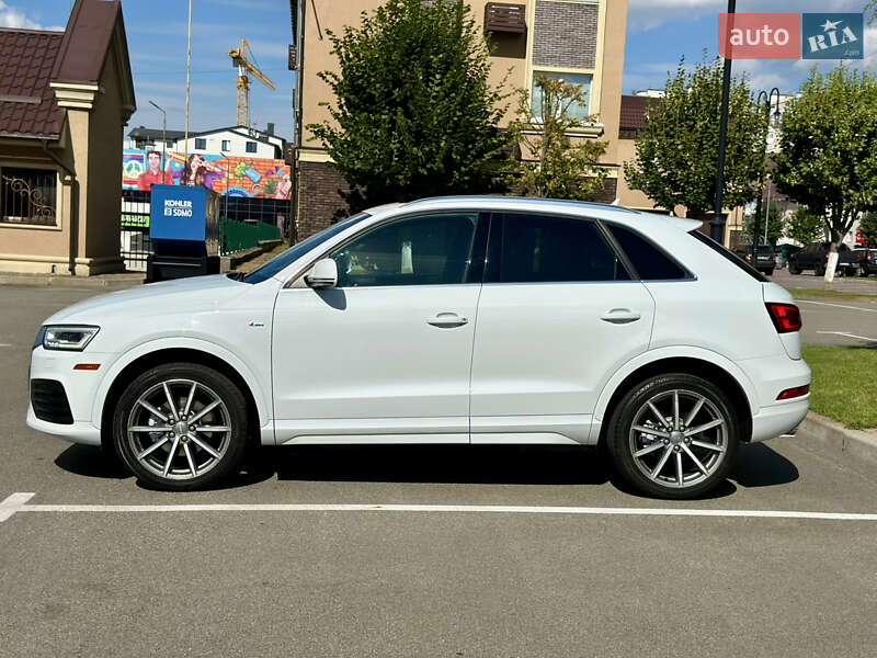Внедорожник / Кроссовер Audi Q3 2018 в Киеве