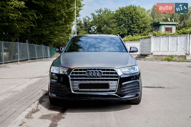 Внедорожник / Кроссовер Audi Q3 2017 в Львове
