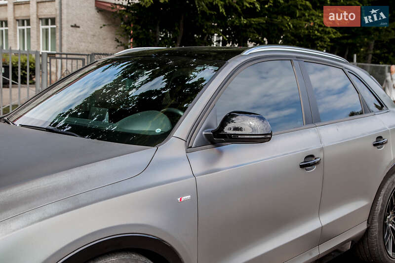 Внедорожник / Кроссовер Audi Q3 2017 в Львове