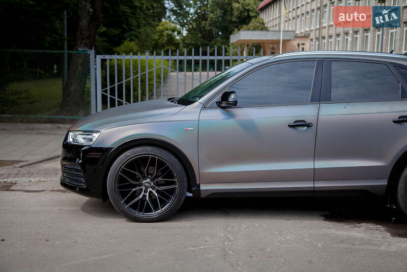 Внедорожник / Кроссовер Audi Q3 2017 в Львове