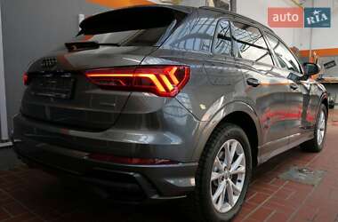 Внедорожник / Кроссовер Audi Q3 2019 в 