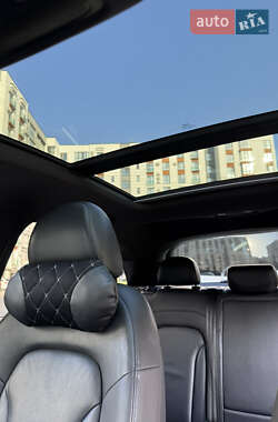 Внедорожник / Кроссовер Audi Q3 2014 в 